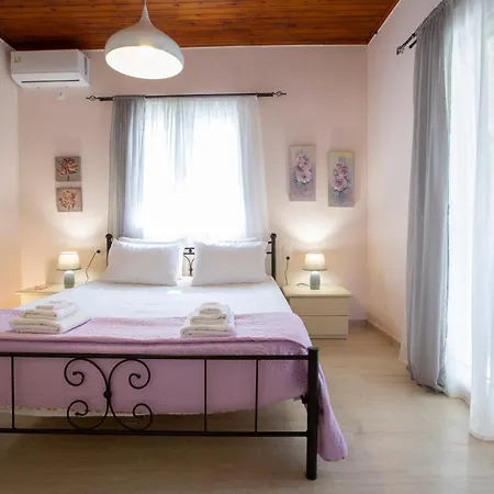 Lia'S Cozy House Villa Apolpaina Exterior photo